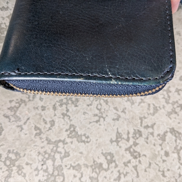 Fossil wallet, clutch, leather wristlet - Picture 5 of 11